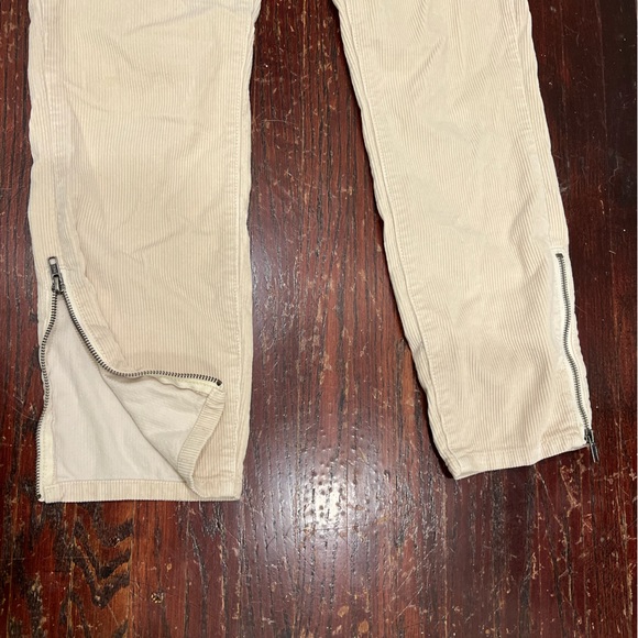 Pilgrim and the Letterpress tan corduroy pants - Picture 4 of 12